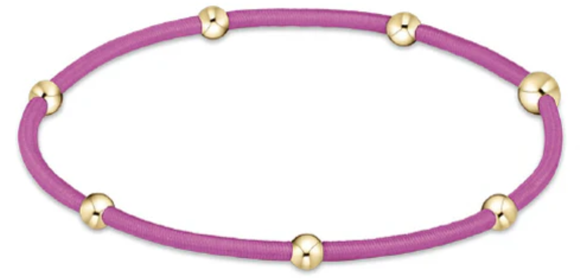 "e"ssentials - Fushia