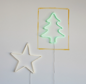 LED Wire Star Wall Decor