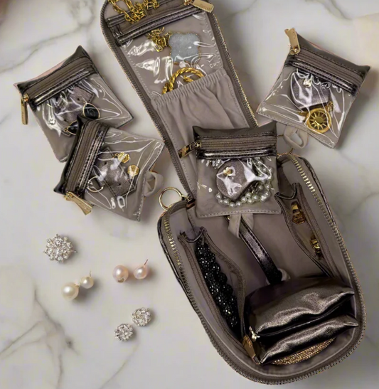 Train Jewelry Case - Bronze