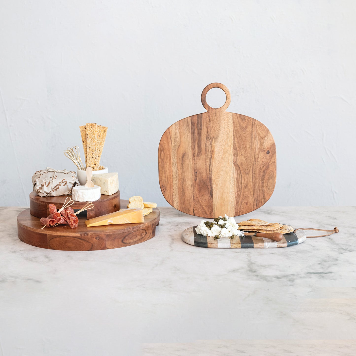 Acacia Wood Cheese/Cutting Board with Handle