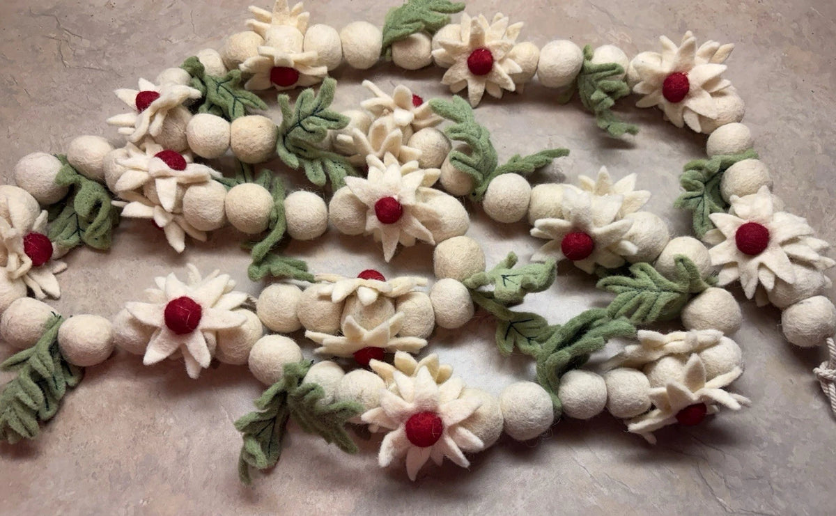 Felted Wool Christmas Garland Holiday Leaf And Flower 6.5 Ft Red Green White