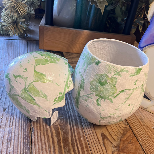 Chinoiserie Scalloped Egg - Green