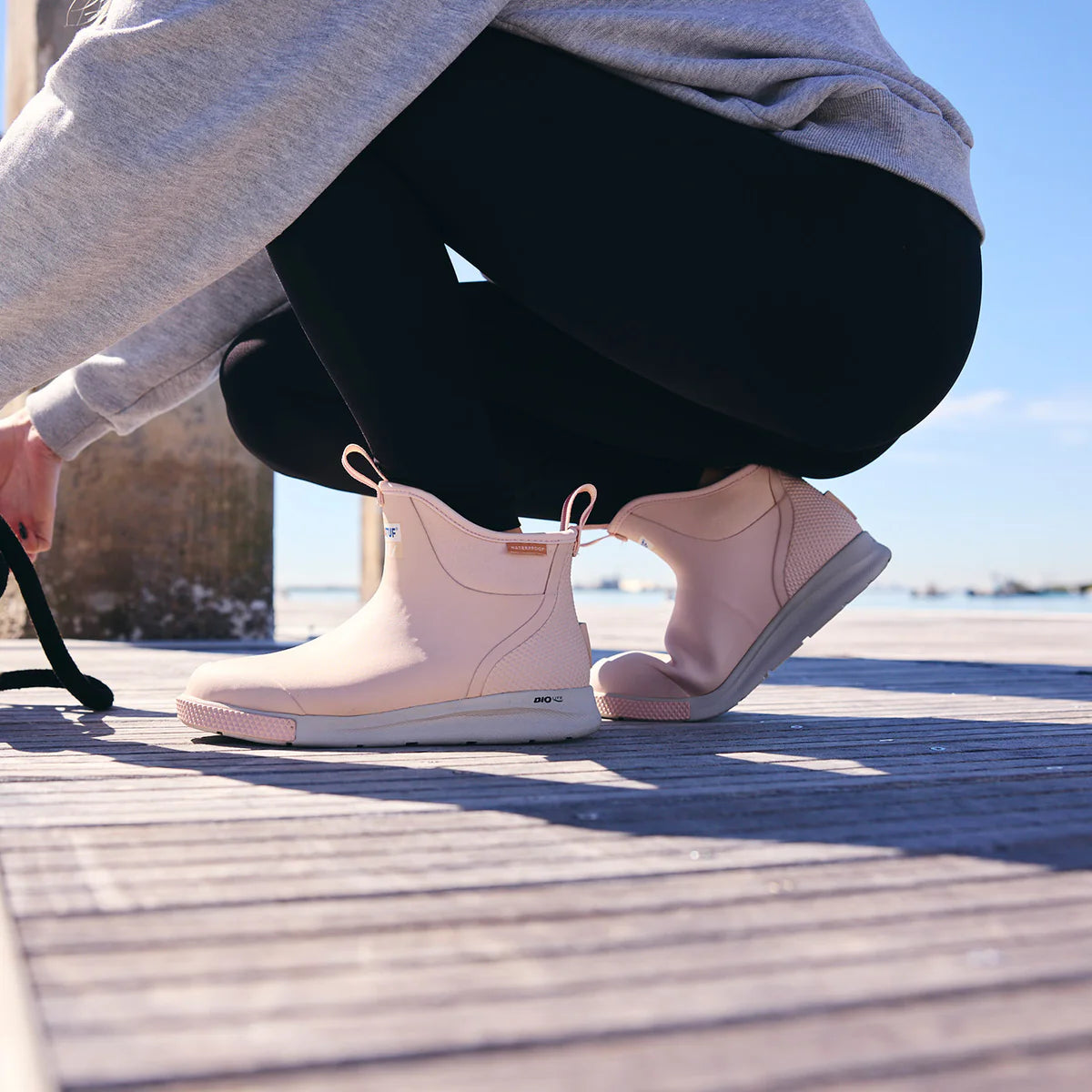 Women's Ankle Deck Boot Sport - Blush Peach