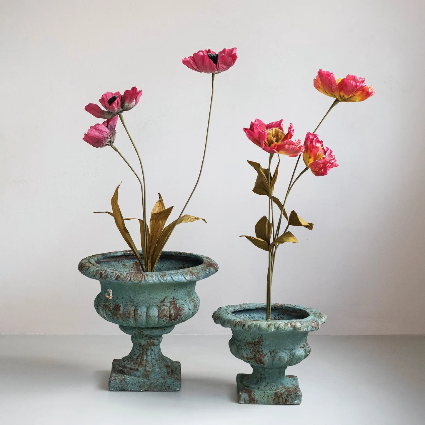 Magnesia Urn - Blue
