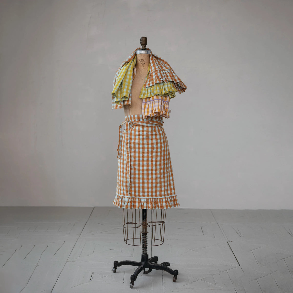 Woven Cotton Tea Towel with Check Pattern & Ruffle, 3 Colors